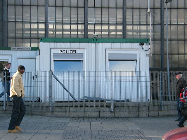 hh_polizei3b.jpg